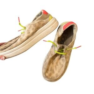 Hey Dude Women's‎ Wendy Rise Leopard Slip-On Shoes Size 7 Casual